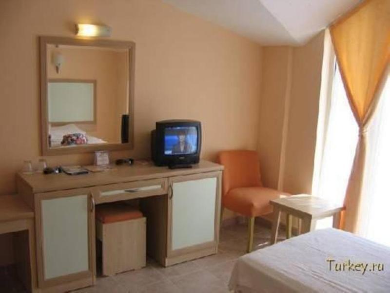 Hotel Mr Crane 3*